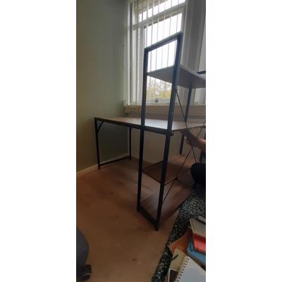 Handig houten bureau 