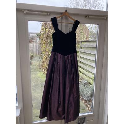 Feestjurk zijde rok en velours lijfje