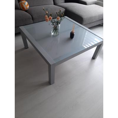salon tafel met 2 bij tafeltjes