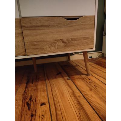 Ruime kledingkast met hangruimte, planken en lades