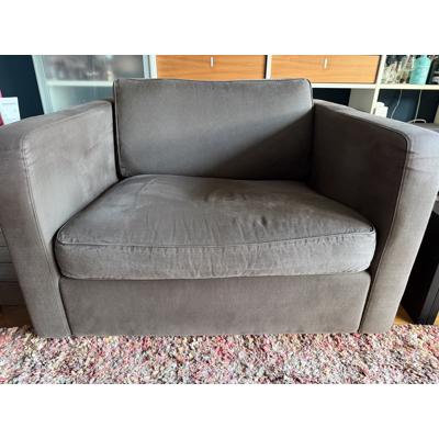 Bruine love seat 