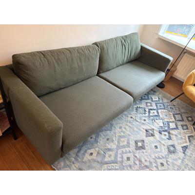 Groene goed zittende bank