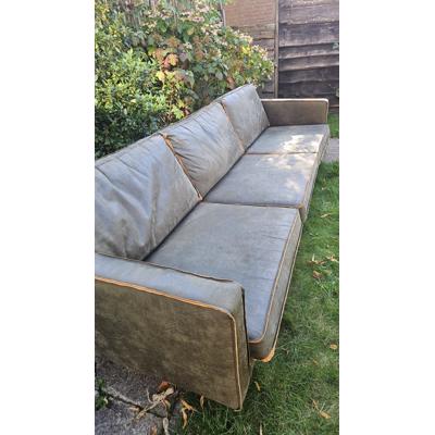 Stoere legergroene 3 zits bank