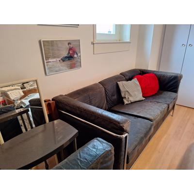 Leren Bank en fauteuil le Corbusier 