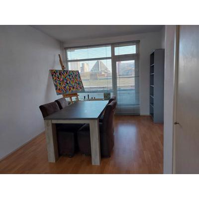 Mooie eetafel 4-6 personen