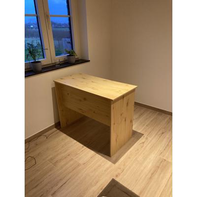 Klein bureau met schuif - ideaal als instap