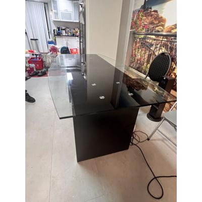 Glazen graniet tafel - uitschuifbaar - 6-8 personen