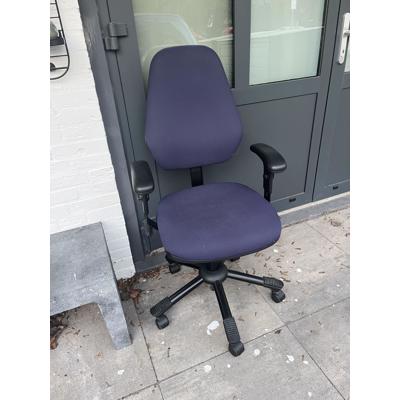 Nette kantoor bureaustoel burostoel volledig verstelbaar 