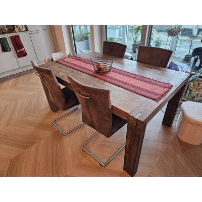 4 bruine microleder eettafelstoelen
