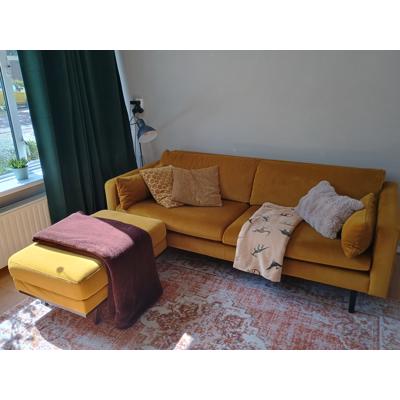 3 zitsbank met hocker okergele stof