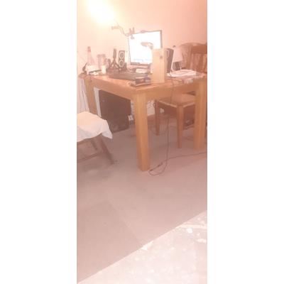 Lichteikenhouten eettafel meot weg wegens emigratie