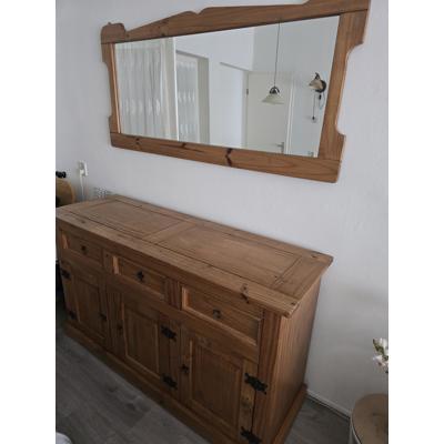 Mooie dressoir met spiegel 