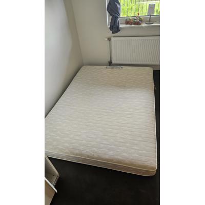 Matras 140x200 met vering