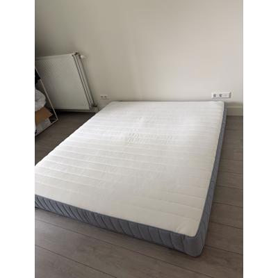 Ikea VALEVÅG matras 180x200 middelhard