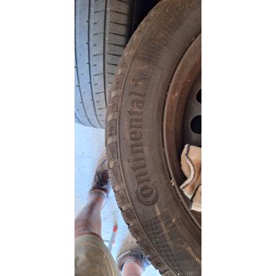 Set van 4 winterbanden op stalen velg 205/55 R16