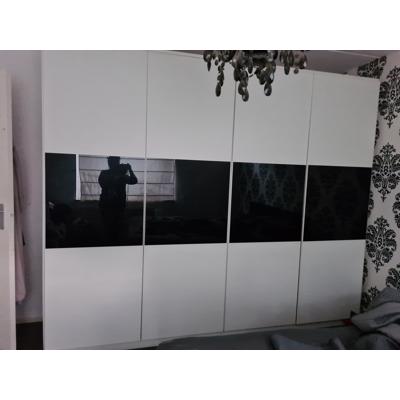 Kleiding kast wie kan ik blij maken