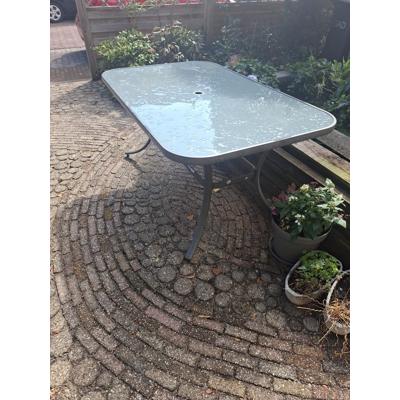 tuin tafel groot metaal/glas