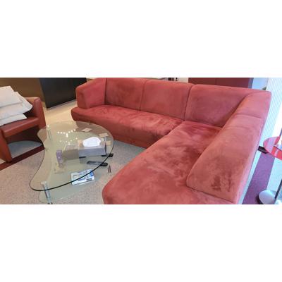 Rode hoek bank met lounge gedeelte