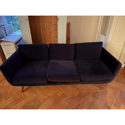 Marine blauwe velour bank in hele goede staat