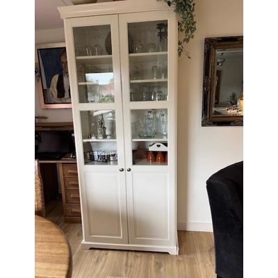 Moderne vitrine kast