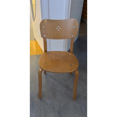 Gratis 4 stoelen af te halen