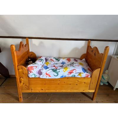 Handgemaakt massief grenen peuterende met matras