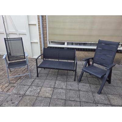 Set tuinstoelen en tuinbankje