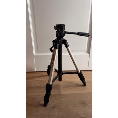 Velbon CX 444 tripod for photography or filmming