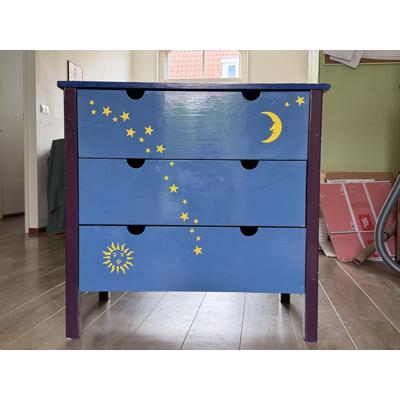 Gratis: commode met 3 lades