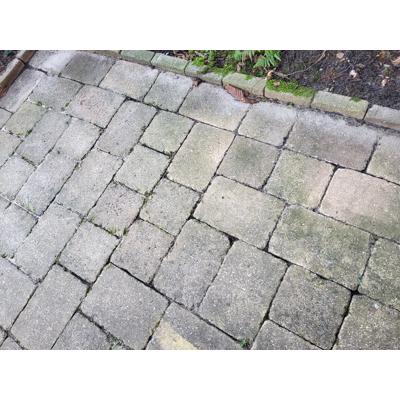 Ruim 6m2 terras tegels