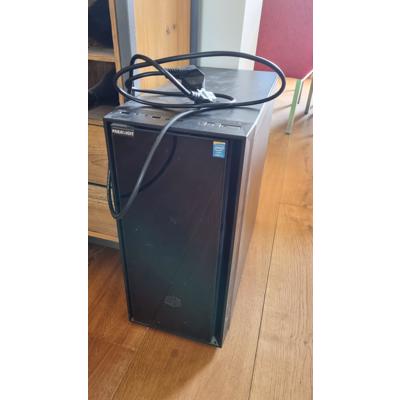 Desktop met Intel-I5 8Gb RAM 500 Gb SSD