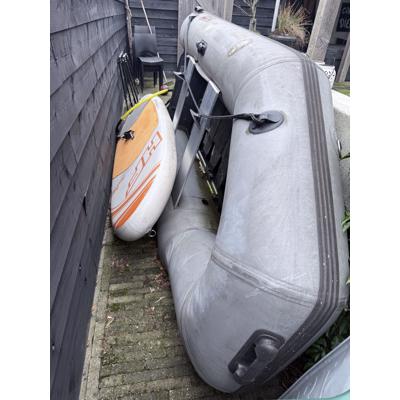 Oplaasboot geschikt voor buitenboordmotor 