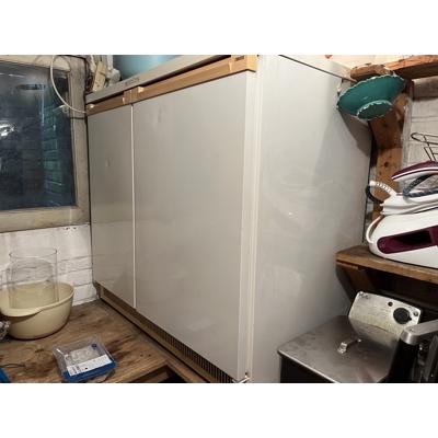 Diepvries koelkasr combinatie laag model.Ideaal voor kamerbewoner