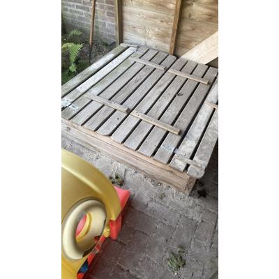 Zandbak hout 125/125 cm