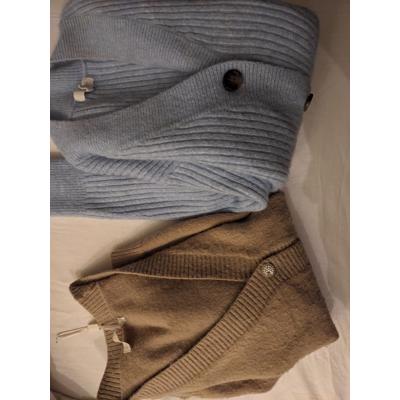 Twee dozen vol dames kleding ongeveer maat 38