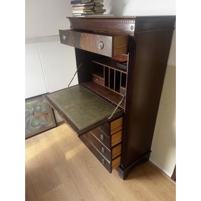 Secretaire