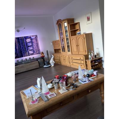 Wandkast wijnrek en salontafel