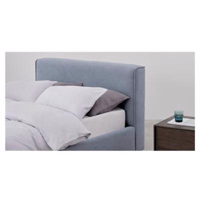 Kingsize bed met opberg ruimte 