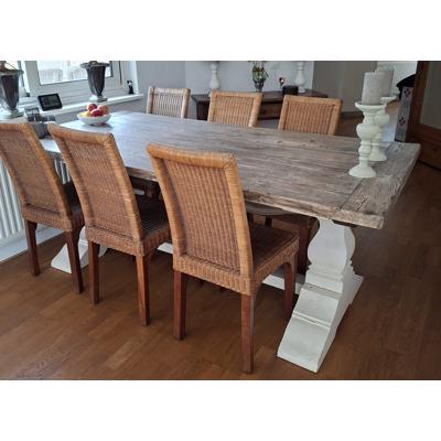 Eethoek met 6 rieten stoelen