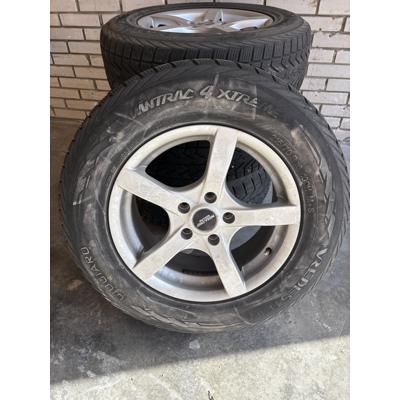 Winterbanden met velgen