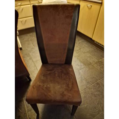 ^leren met suede stoelen moeten weg ivm nieuw