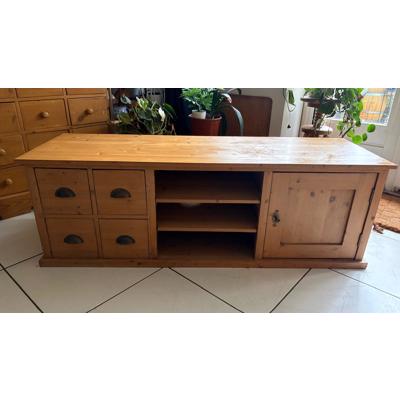 Mooie kast voor noppes 