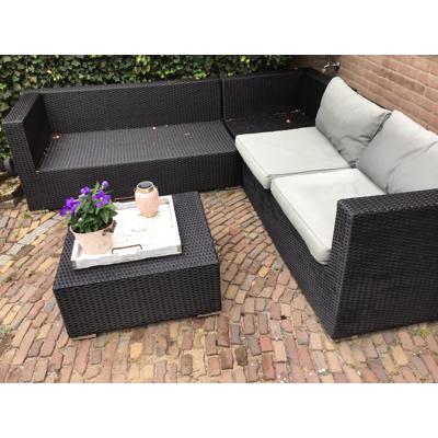 Tuinhoekbank Kussens beetje verschoten maar nog wel heel..