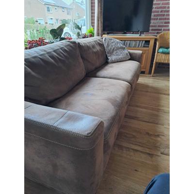 Complete zithoek aangeboden