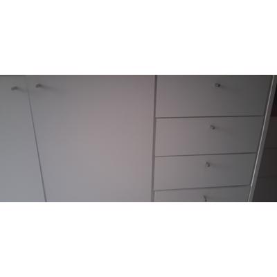 Gratis af te halen keukenkast afm 180/150 cm kleur wit Den Haag zuid 