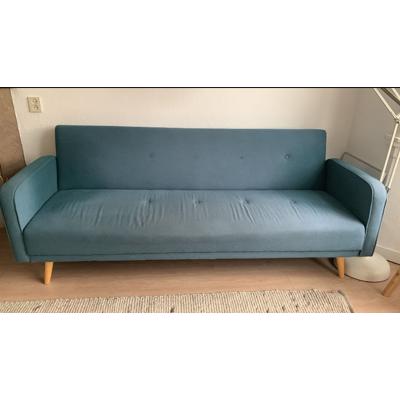 Slaapbank chou blauw made weinig gebruikt