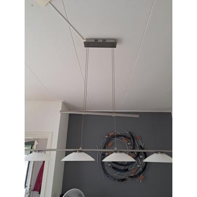 Nog in goede staat wandmeubel plus eettafel 