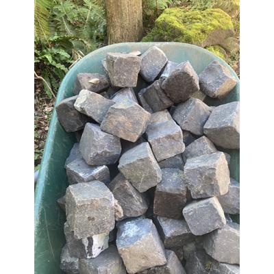 Basaltsteentjes 150 stuks