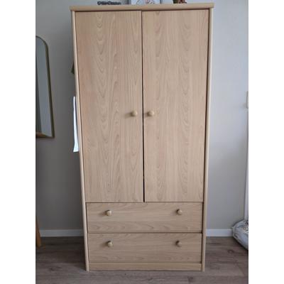 Houten kastje met 2 lades