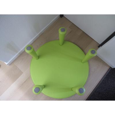 ronde lage tafel van kunststof